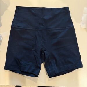 Super high rise “True Navy” Align Shorts 6